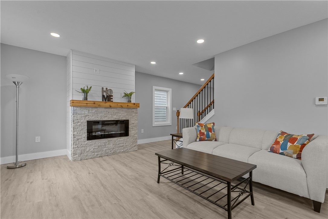421 W College St St, Canonsburg, Pennsylvania image 4