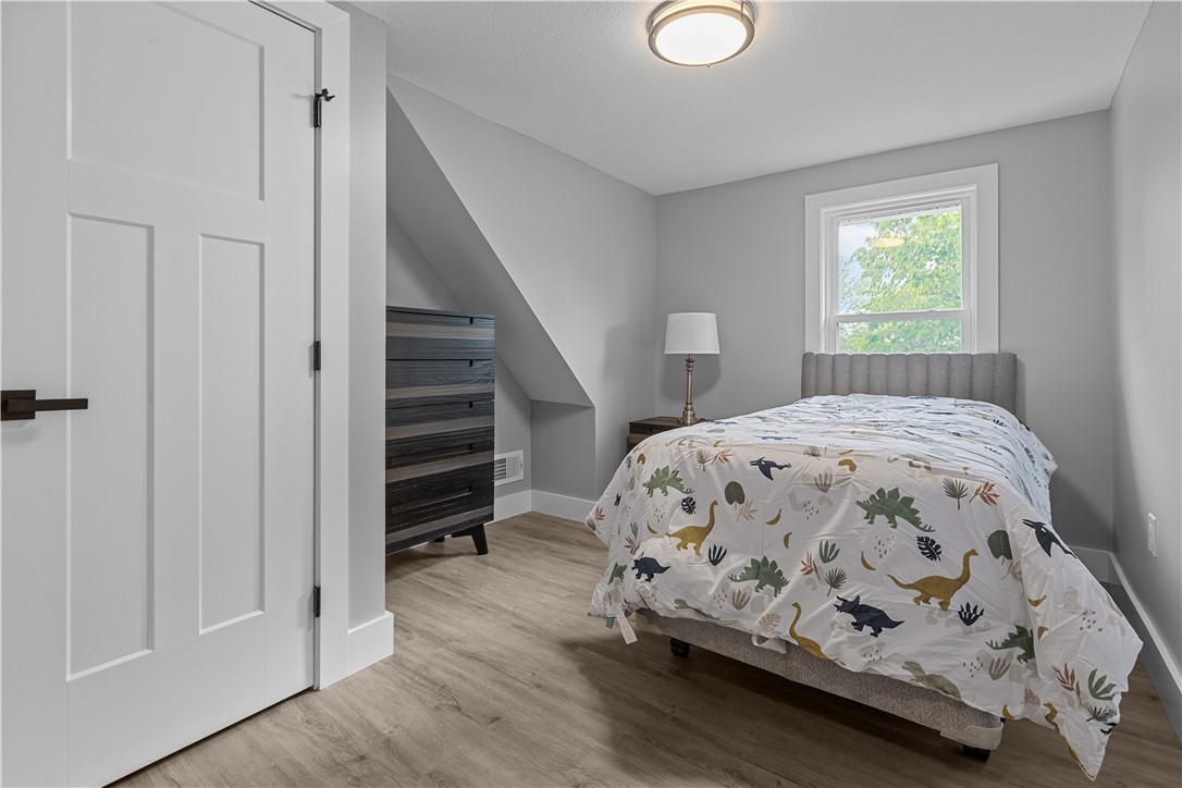 421 W College St St, Canonsburg, Pennsylvania image 17