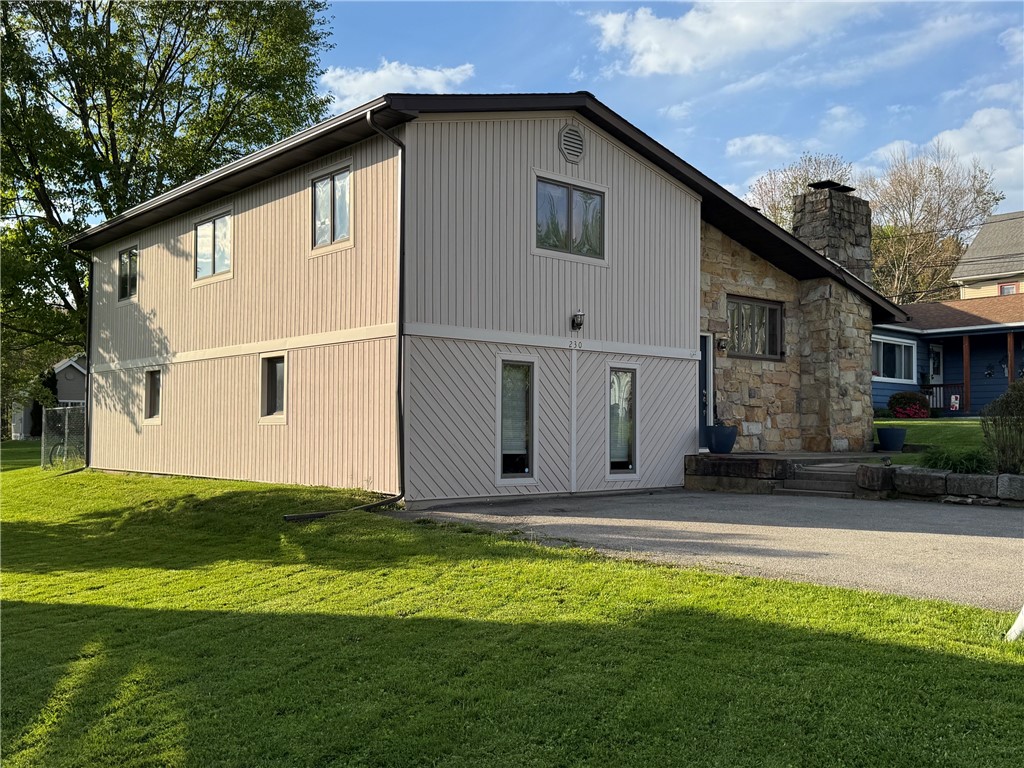 230 W Cooper St