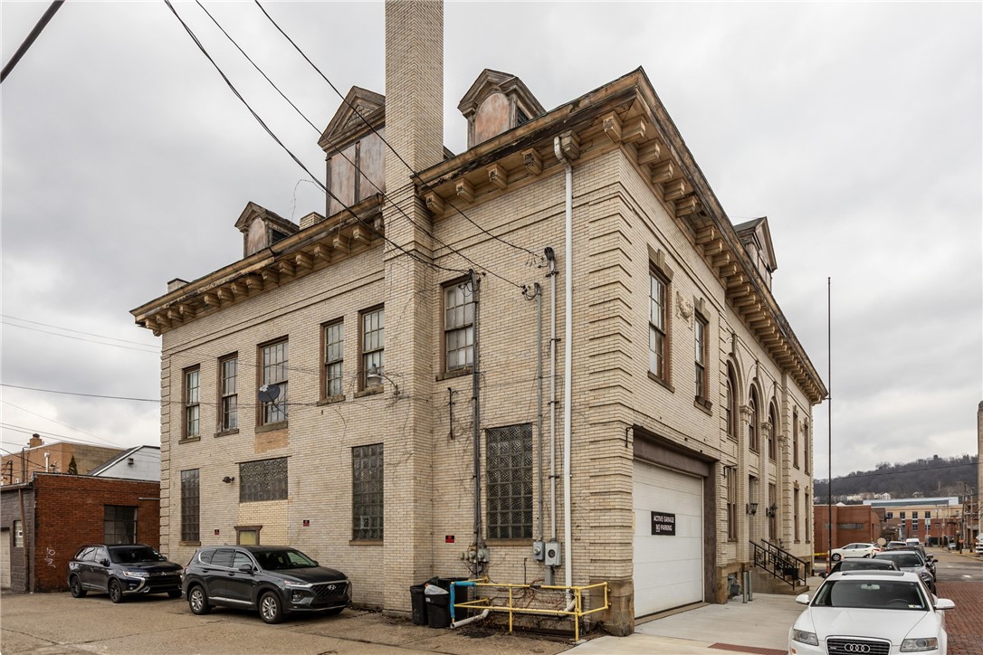 Ambridge, Pennsylvania 15003, United States, ,Commercial,Contingent,99949