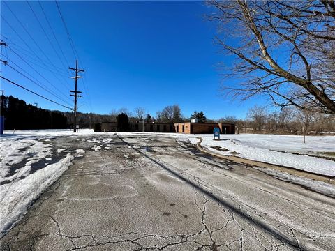 100 Margaret Street New Castle/8th PA 16101