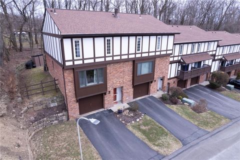 Condo For Sale - 503 Kingsberry Ct Ct<br/> Ross Twp, PA 15237