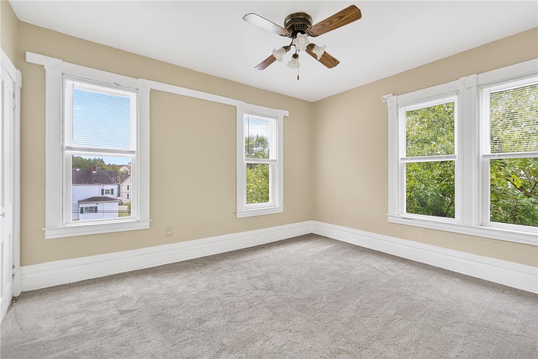 Ingram, Pennsylvania 15205, United States, 4 Bedrooms Bedrooms, ,2 BathroomsBathrooms,Residential,Pending,189164