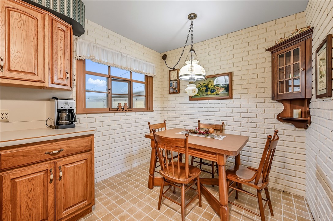 Sharpsville, Pennsylvania 16150, United States, 4 Bedrooms Bedrooms, ,3 BathroomsBathrooms,Residential,Active,223603