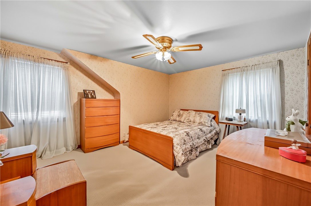 Sharpsville, Pennsylvania 16150, United States, 4 Bedrooms Bedrooms, ,3 BathroomsBathrooms,Residential,Active,223603