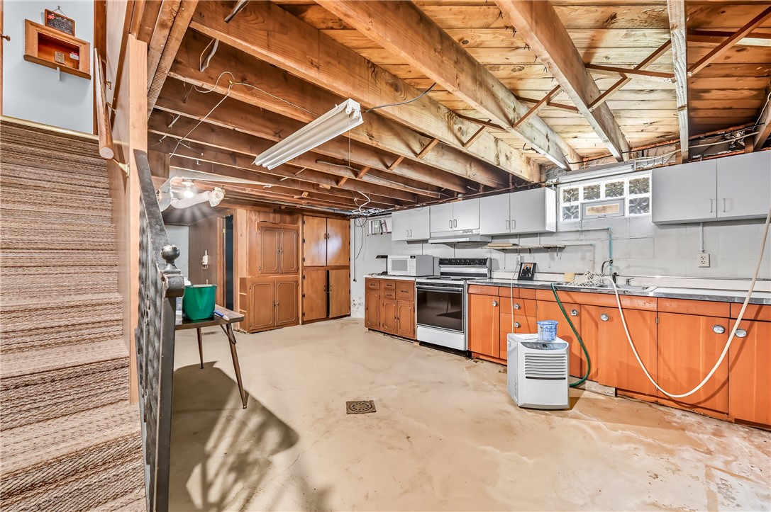 Sharpsville, Pennsylvania 16150, United States, 4 Bedrooms Bedrooms, ,3 BathroomsBathrooms,Residential,Active,223603