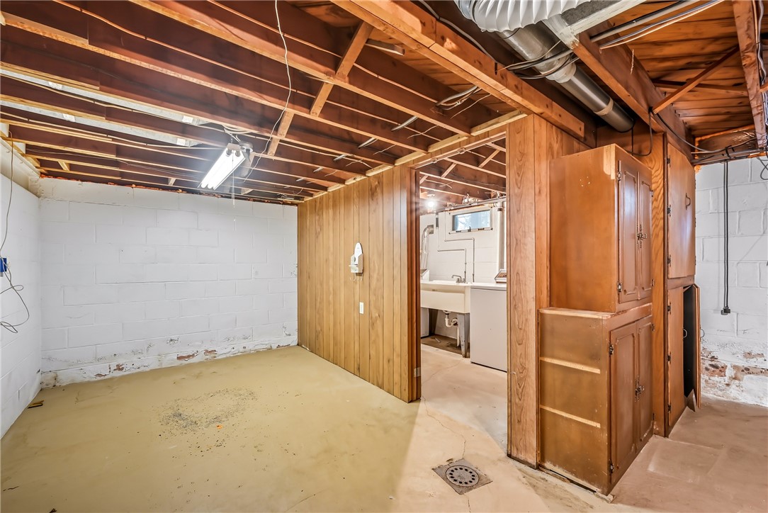 Sharpsville, Pennsylvania 16150, United States, 4 Bedrooms Bedrooms, ,3 BathroomsBathrooms,Residential,Active,223603