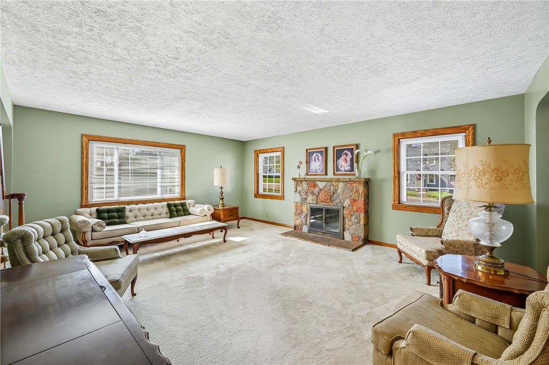 Sharpsville, Pennsylvania 16150, United States, 4 Bedrooms Bedrooms, ,3 BathroomsBathrooms,Residential,Active,223603