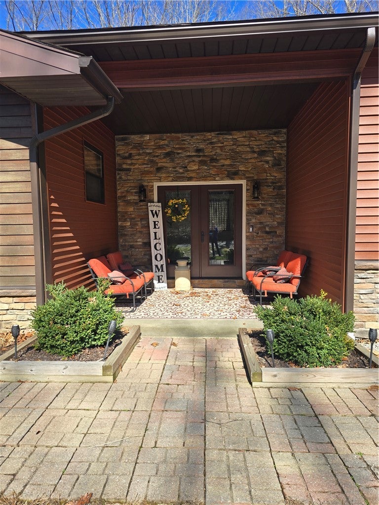 141 Hall Rd