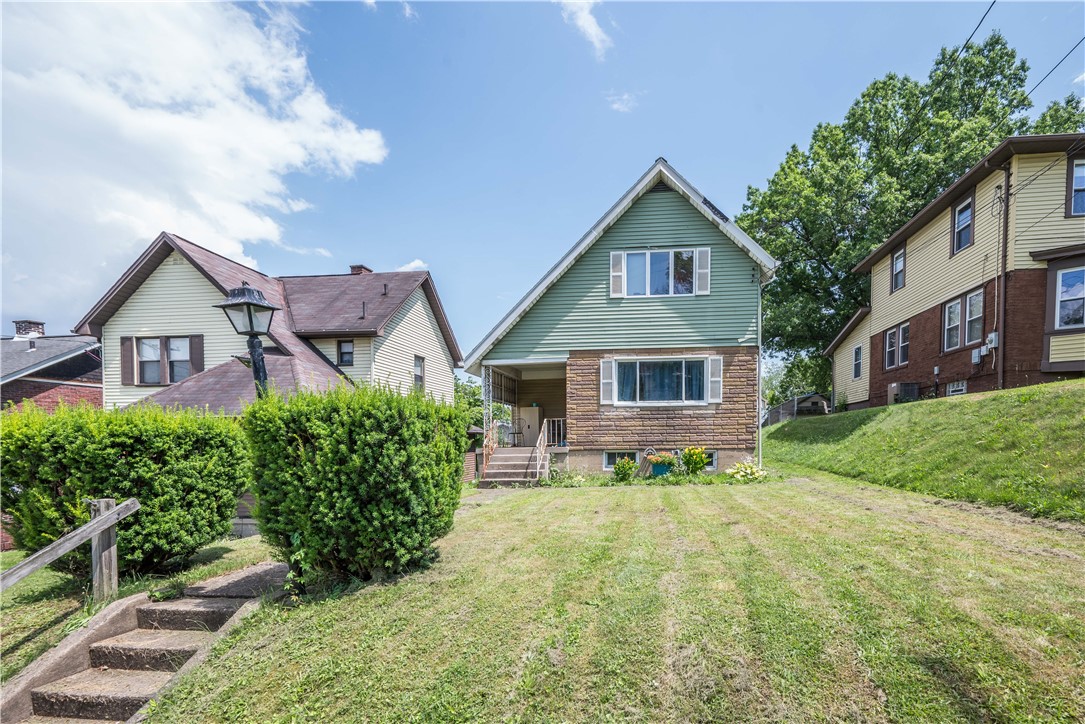 Clairton, Pennsylvania 15025, United States, 3 Bedrooms Bedrooms, ,2 BathroomsBathrooms,Residential,Pending,171064