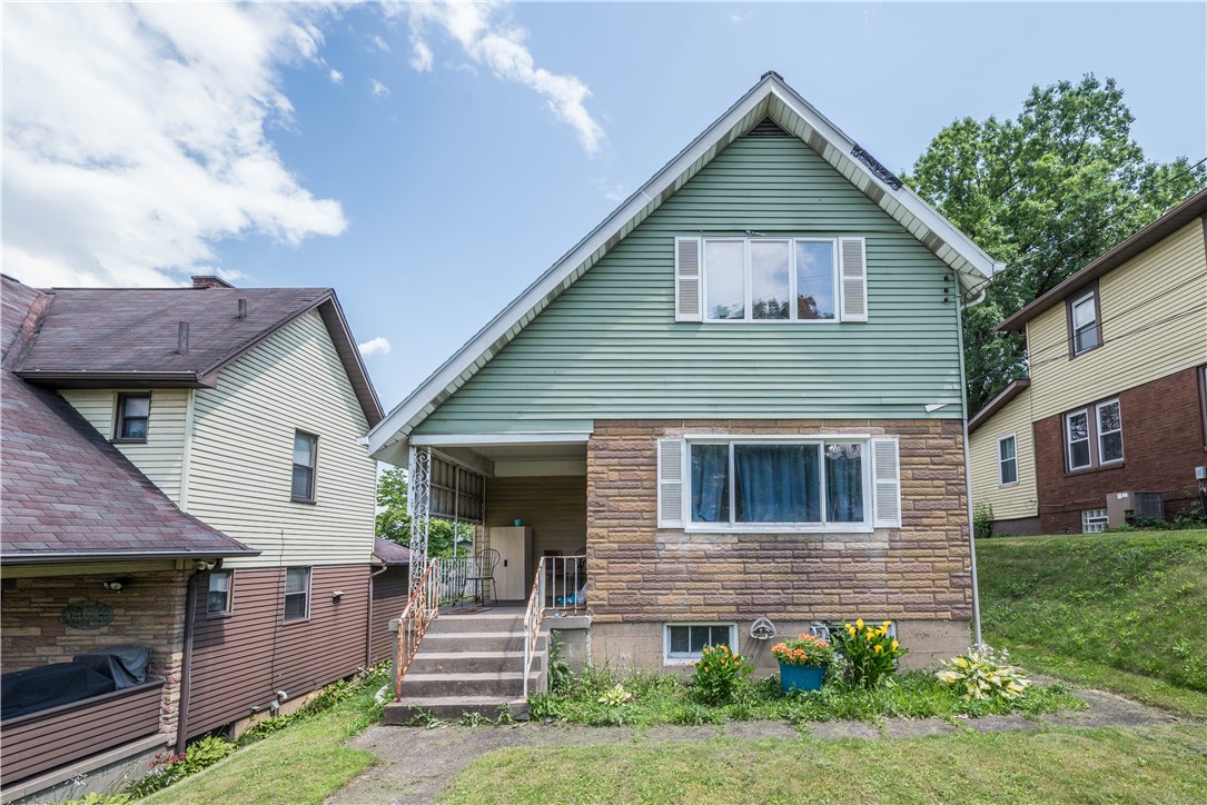 Clairton, Pennsylvania 15025, United States, 3 Bedrooms Bedrooms, ,2 BathroomsBathrooms,Residential,Pending,171064