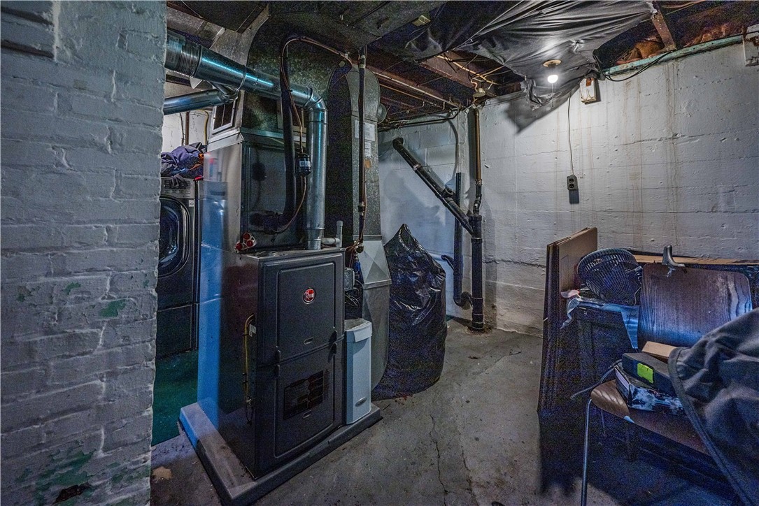 Clairton, Pennsylvania 15025, United States, 3 Bedrooms Bedrooms, ,2 BathroomsBathrooms,Residential,Pending,171064