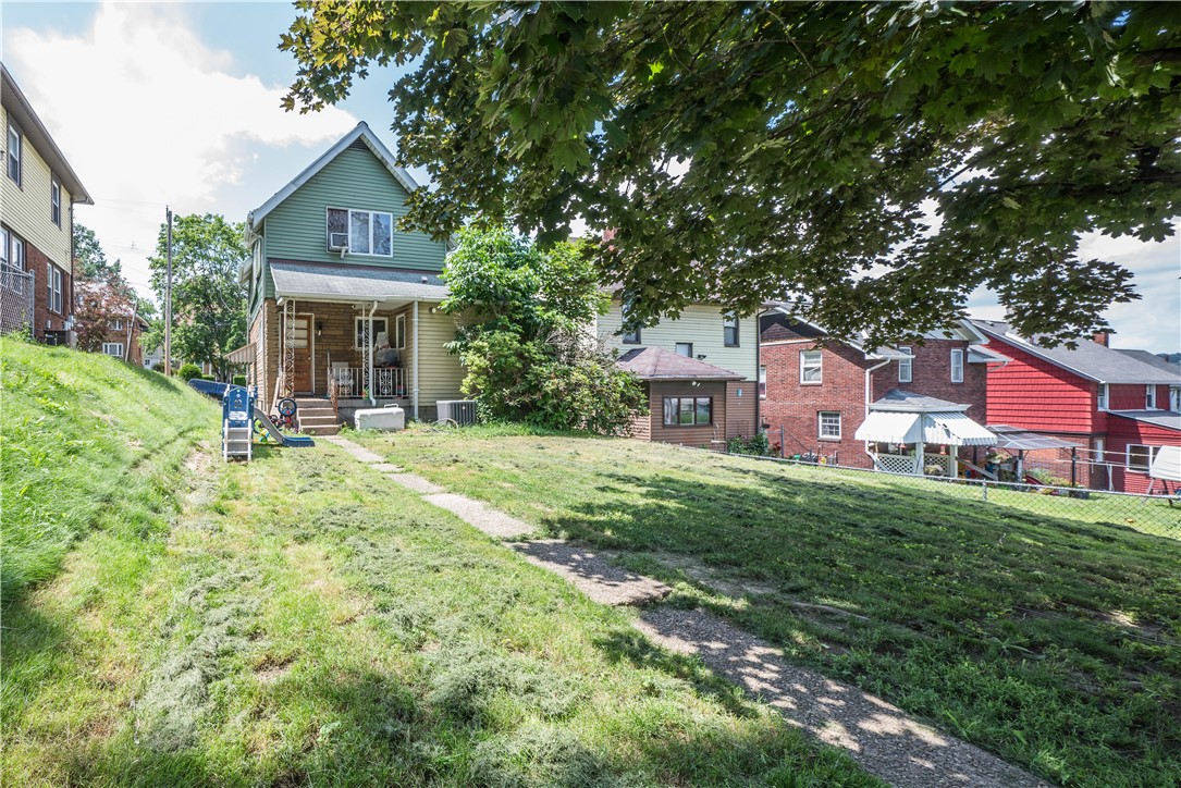 Clairton, Pennsylvania 15025, United States, 3 Bedrooms Bedrooms, ,2 BathroomsBathrooms,Residential,Pending,171064