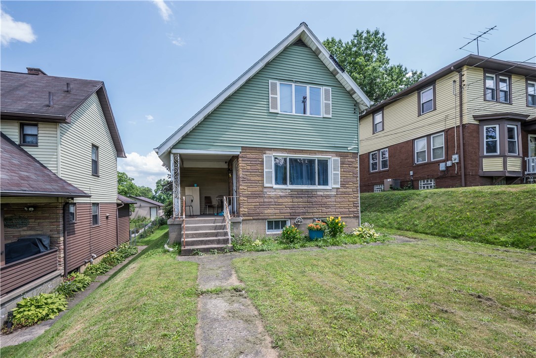 Clairton, Pennsylvania 15025, United States, 3 Bedrooms Bedrooms, ,2 BathroomsBathrooms,Residential,Pending,171064