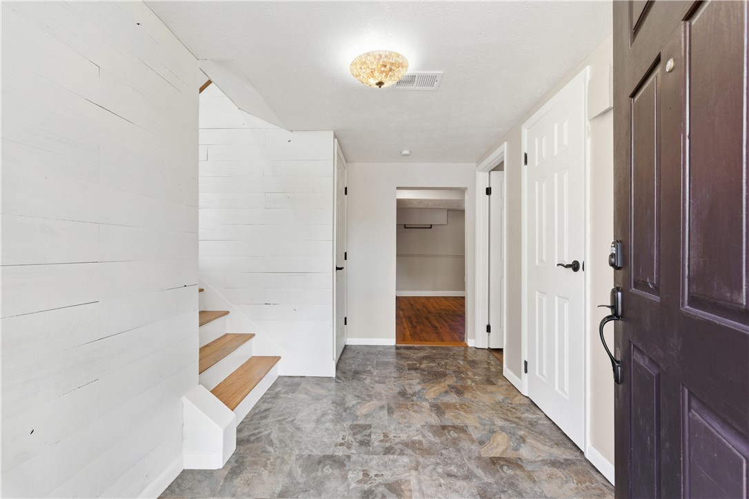 174 N Jamestown Road