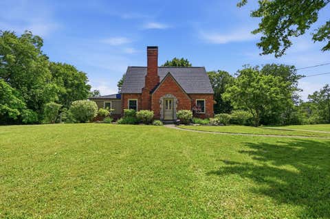 Photo for 215 Twin Oaks Drive