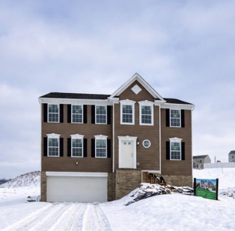 Photo of 447 Hawthorn Hill Dr, Canonsburg, PA 15317 (MLS # 1737035)