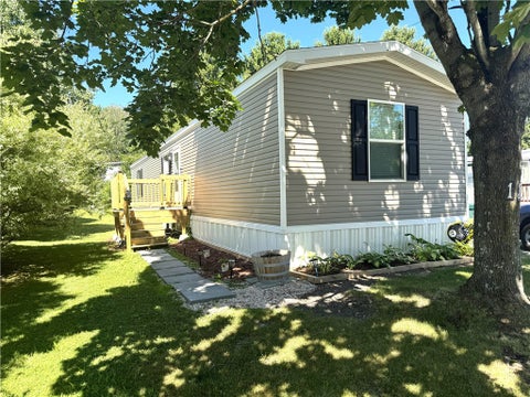Photo of 13 Holly Hill Dr, Freedom, PA 15042 (MLS # 1761085)