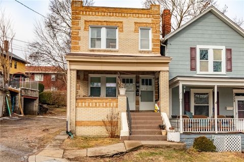 Photo of 2840 Dwight Ave, Pittsburgh, PA 15216 (MLS # 1740838)