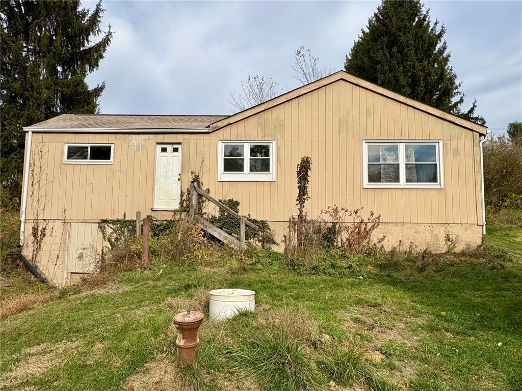 589 Hookstown Grade Rd