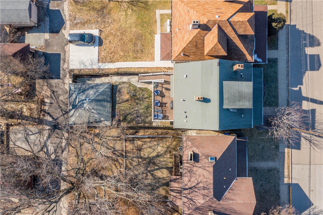 Dormont, Pennsylvania 15216, United States, 4 Bedrooms Bedrooms, ,2 BathroomsBathrooms,Residential,Pending,2241