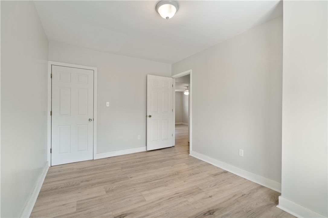 733 Peach Alley, Glassport, Pennsylvania image 32