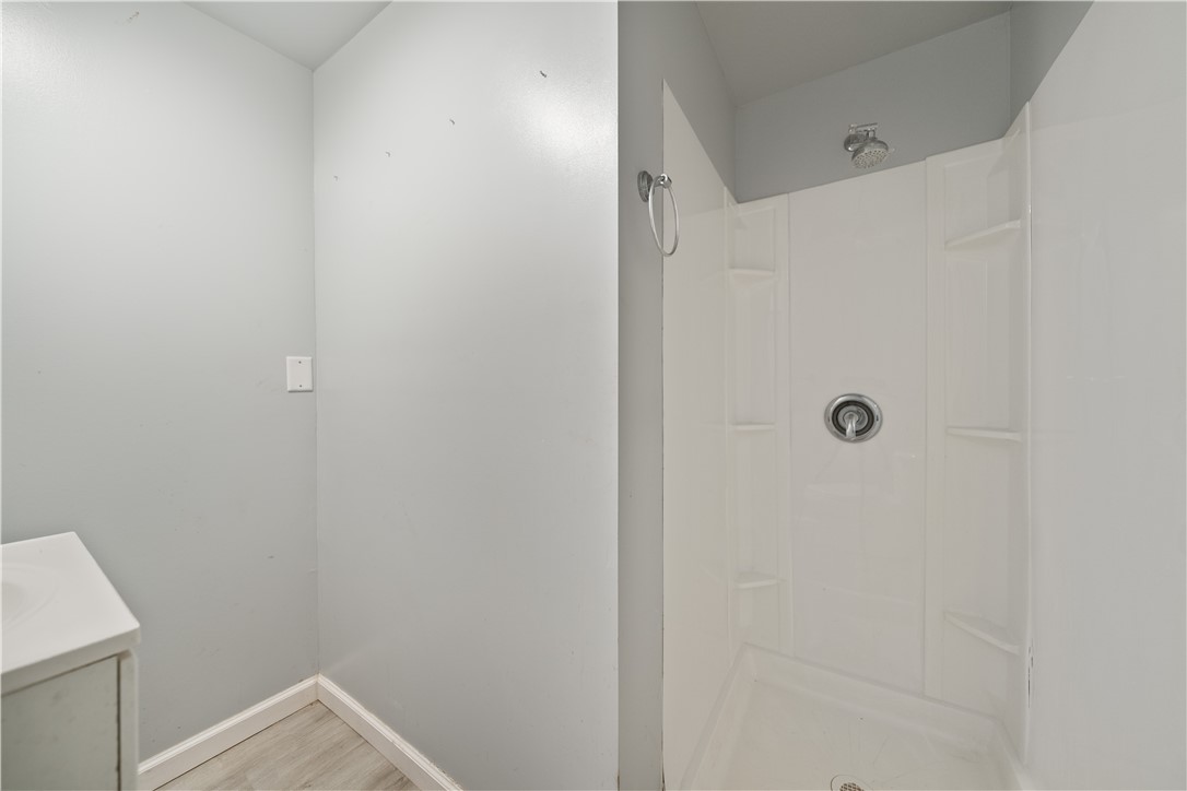 733 Peach Alley, Glassport, Pennsylvania image 27