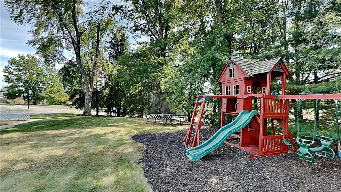 Marshall, Pennsylvania 15090, United States, 4 Bedrooms Bedrooms, ,3 BathroomsBathrooms,Residential,Active,86474