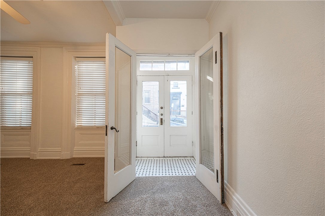 1215 Linden Pl