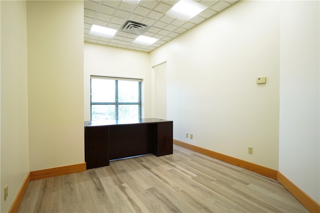 McCandless, Pennsylvania 15090, United States, ,Commercial,Active,52283