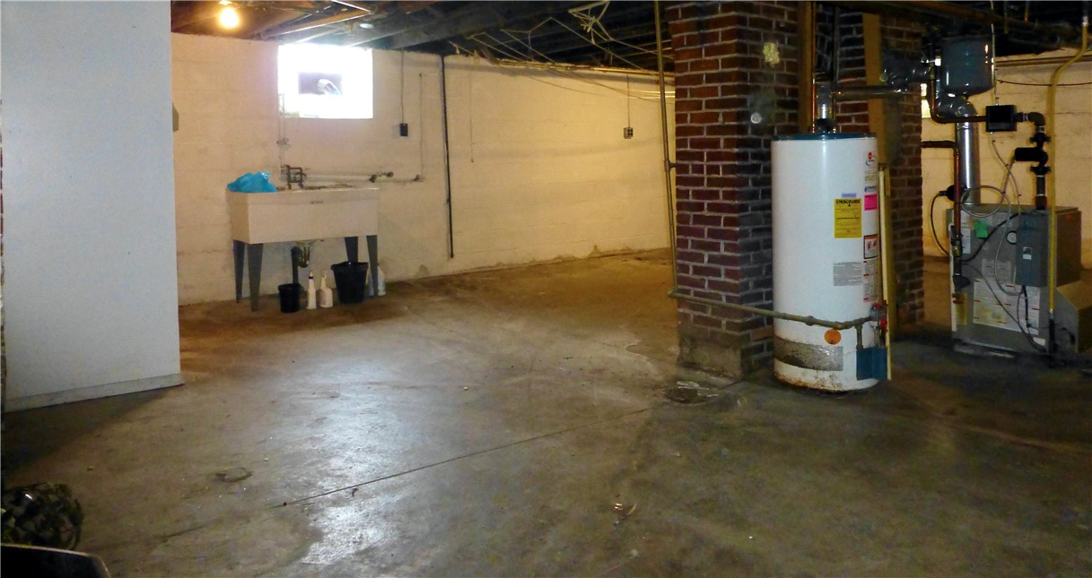 Swissvale, Pennsylvania 15218, United States, 3 Bedrooms Bedrooms, ,2 BathroomsBathrooms,Residential,Pending,100537