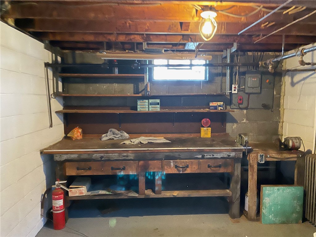 Hempfield Twp, Pennsylvania 15644, United States, 3 Bedrooms Bedrooms, ,2 BathroomsBathrooms,Residential,Active,207669