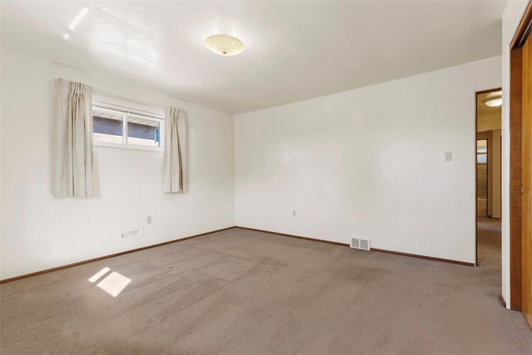 Crafton Heights, Pennsylvania 15220, United States, 3 Bedrooms Bedrooms, ,2 BathroomsBathrooms,Residential,Contingent,119385