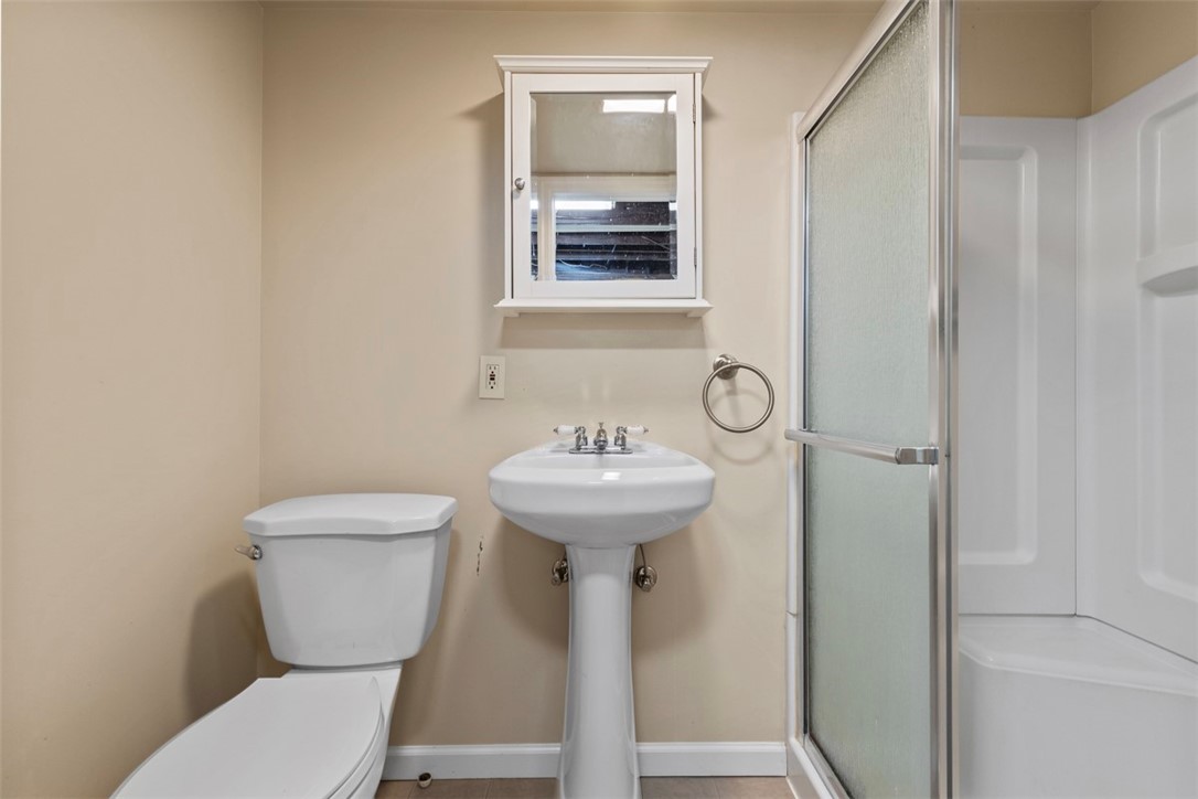 Crafton Heights, Pennsylvania 15220, United States, 3 Bedrooms Bedrooms, ,2 BathroomsBathrooms,Residential,Contingent,119385