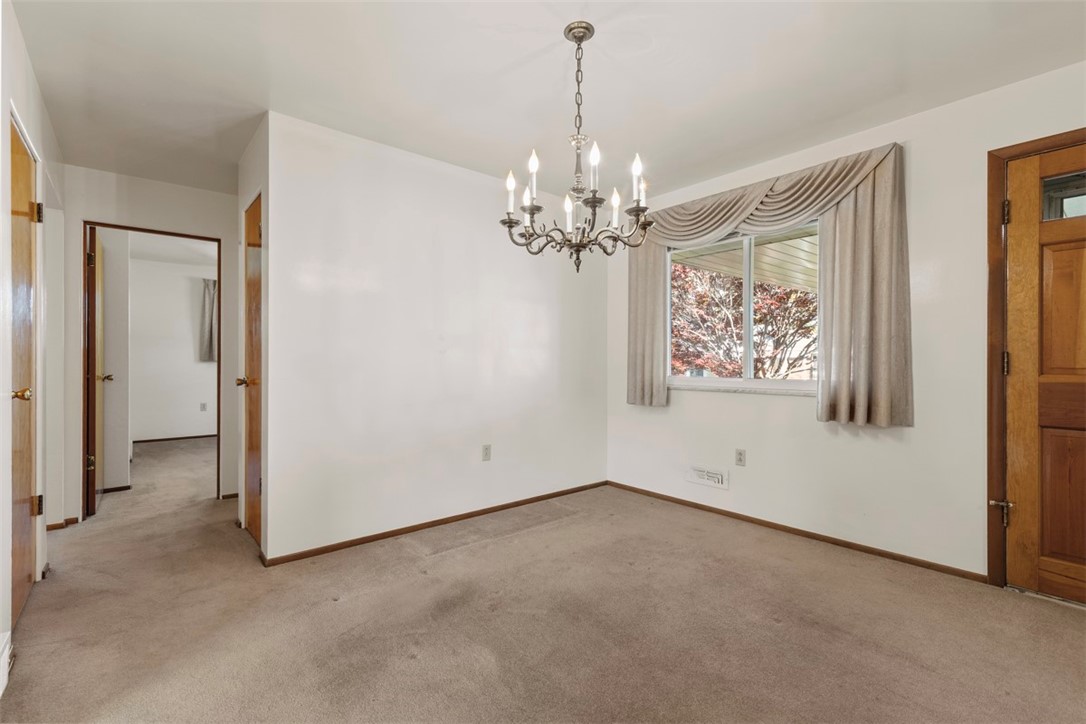 Crafton Heights, Pennsylvania 15220, United States, 3 Bedrooms Bedrooms, ,2 BathroomsBathrooms,Residential,Contingent,119385