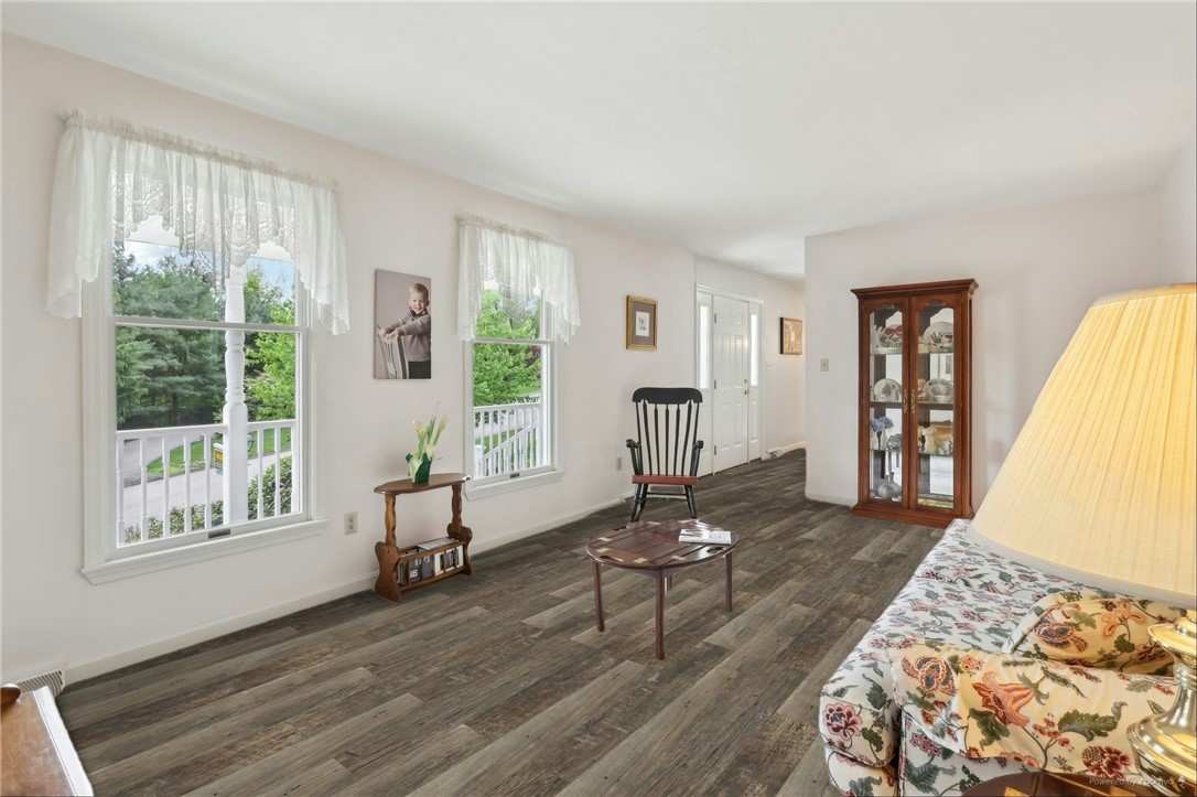 1025 Manor Vue Court
