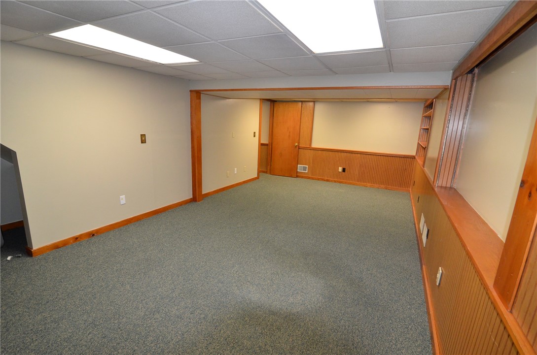 Twp Of But SW, Pennsylvania 16001, United States, 9 Bedrooms Bedrooms, ,1 BathroomBathrooms,Residential,Active,14141