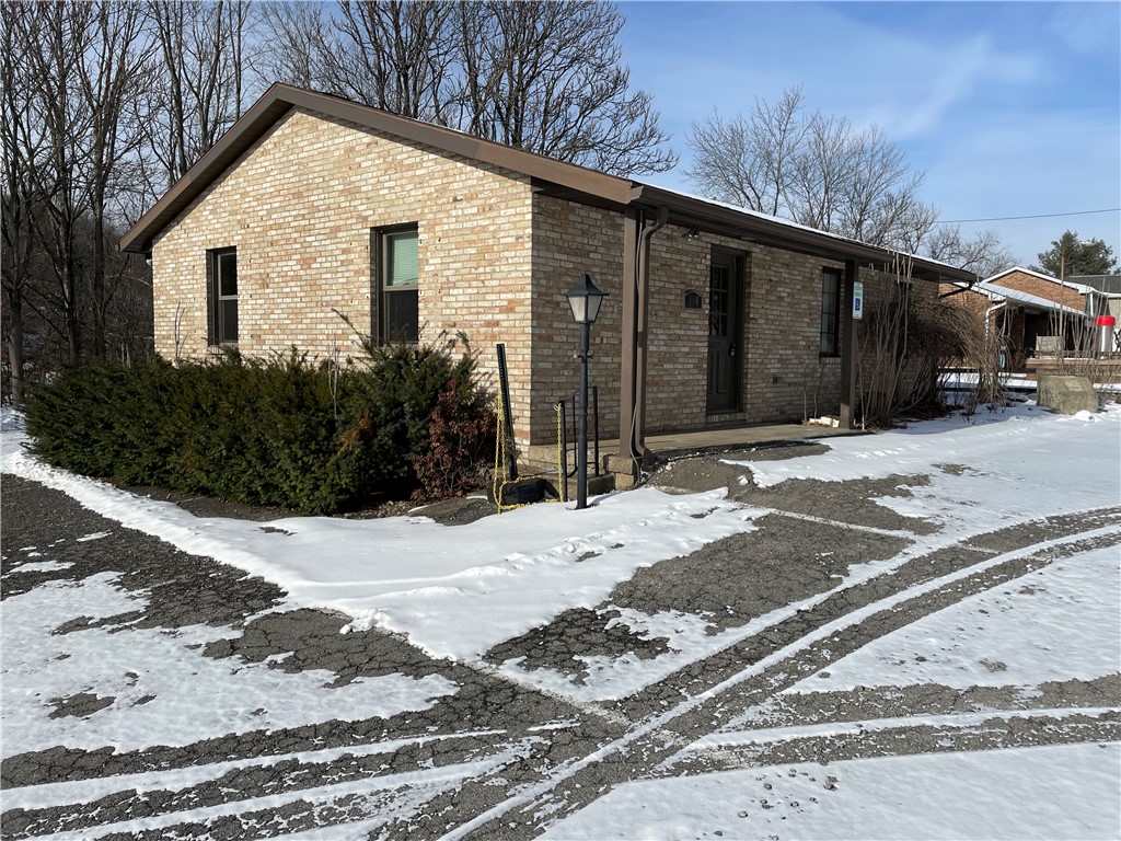 Twp Of But SW, Pennsylvania 16001, United States, 9 Bedrooms Bedrooms, ,1 BathroomBathrooms,Residential,Active,14141