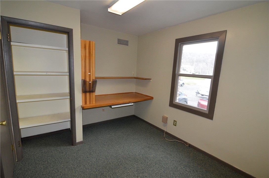 Twp Of But SW, Pennsylvania 16001, United States, 9 Bedrooms Bedrooms, ,1 BathroomBathrooms,Residential,Active,14141