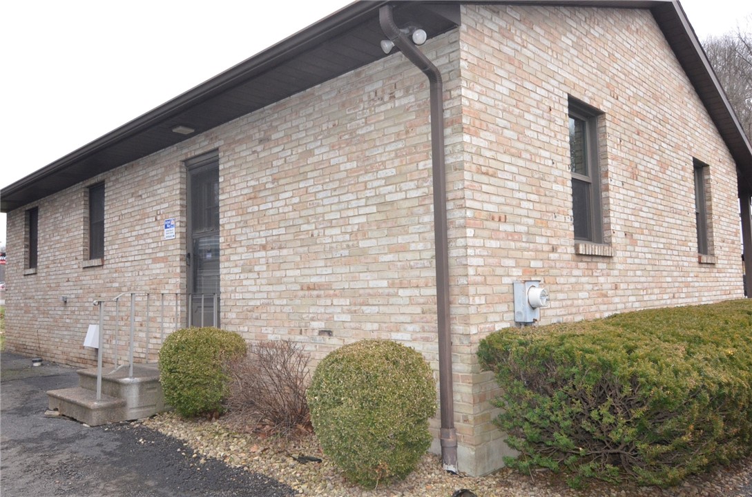 Twp Of But SW, Pennsylvania 16001, United States, 9 Bedrooms Bedrooms, ,1 BathroomBathrooms,Residential,Active,14141