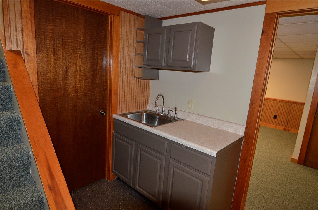 Twp Of But SW, Pennsylvania 16001, United States, 9 Bedrooms Bedrooms, ,1 BathroomBathrooms,Residential,Active,14141