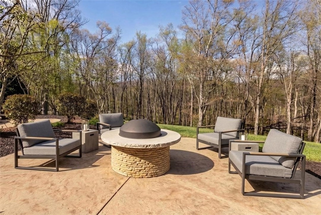 Gibsonia, Pennsylvania, 15044, United States, 4 Bedrooms Bedrooms, ,6 BathroomsBathrooms,Residential,Active,2042197