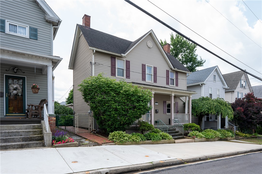 617 Fairmont St St, Latrobe, Pennsylvania image 2