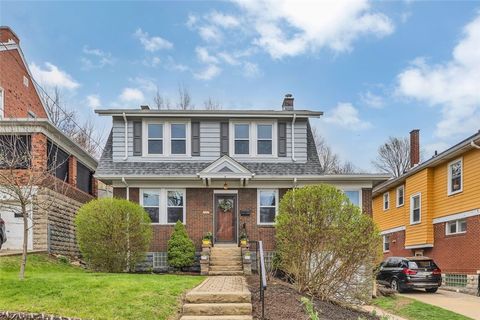 Photo of 180 Richbarn Rd, Pittsburgh, PA 15212 (MLS # 1745953)