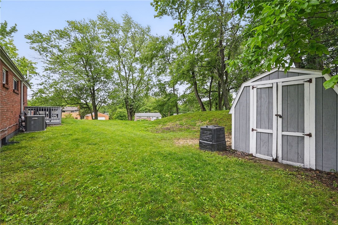 244 Burch Dr Dr, Coraopolis, Pennsylvania image 28