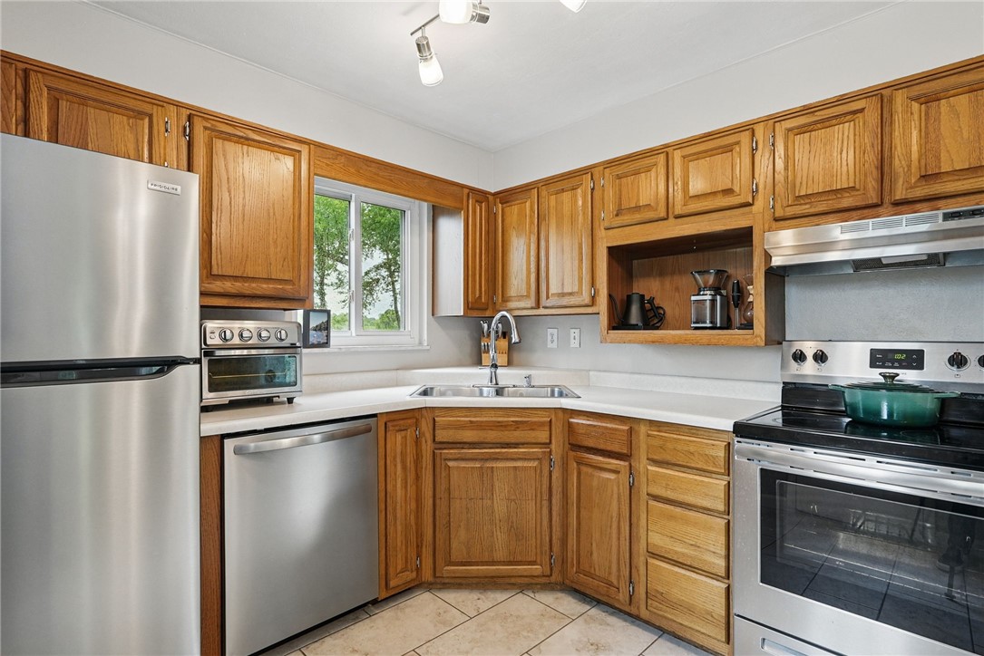 244 Burch Dr Dr, Coraopolis, Pennsylvania image 13