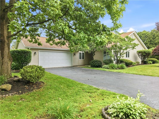 187 JONATHAN PL, HERMITAGE, PA 16148 - Image b41b33dc67c7f431d260bf46e1a1567d/3938555553