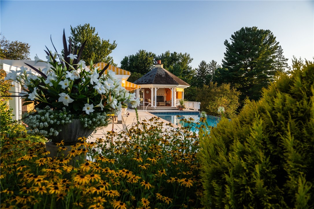 406 Hillside Drive