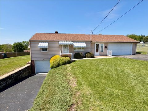 Photo of 212 Center Ave, Uniontown, PA 15401 (MLS # 1749661)