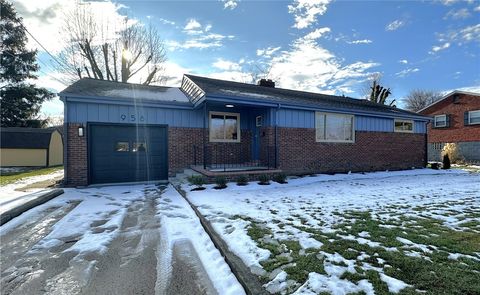 Photo of 958 Paul St, Greensburg, PA 15601 (MLS # 1734911)